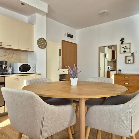 Garden Of Eden - Apartament Niya *