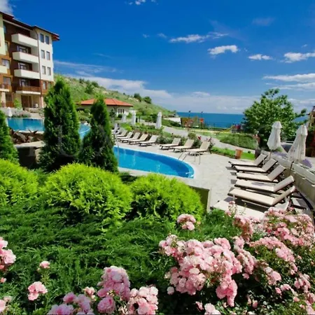 Apartmán ния, райска градина / Garden Of Eden Sveti Vlas