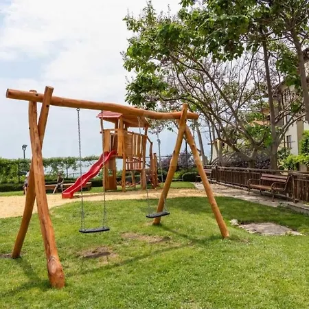 ния, райска градина / Garden Of Eden Apartment Sveti Vlas