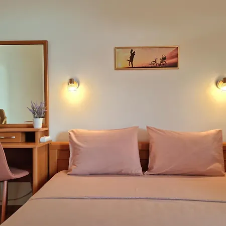 ния, райска градина / Garden Of Eden Apartment Sveti Vlas