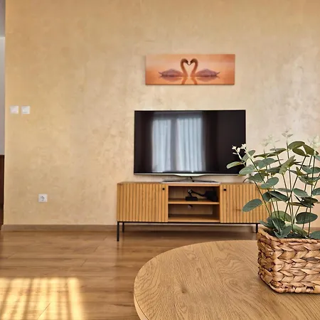 Apartment ния, райска градина / Garden Of Eden Sveti Vlas